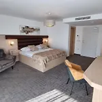 Vista 1 4*
