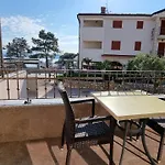 Vista 1 4*