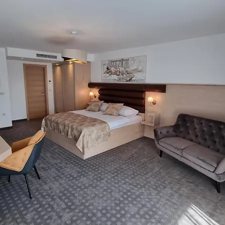 Vista 1 Bed & Breakfast 4*